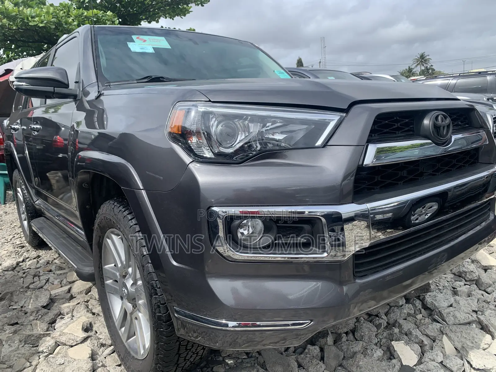 Toyota 4-Runner Limited 4X4 2013 Gray