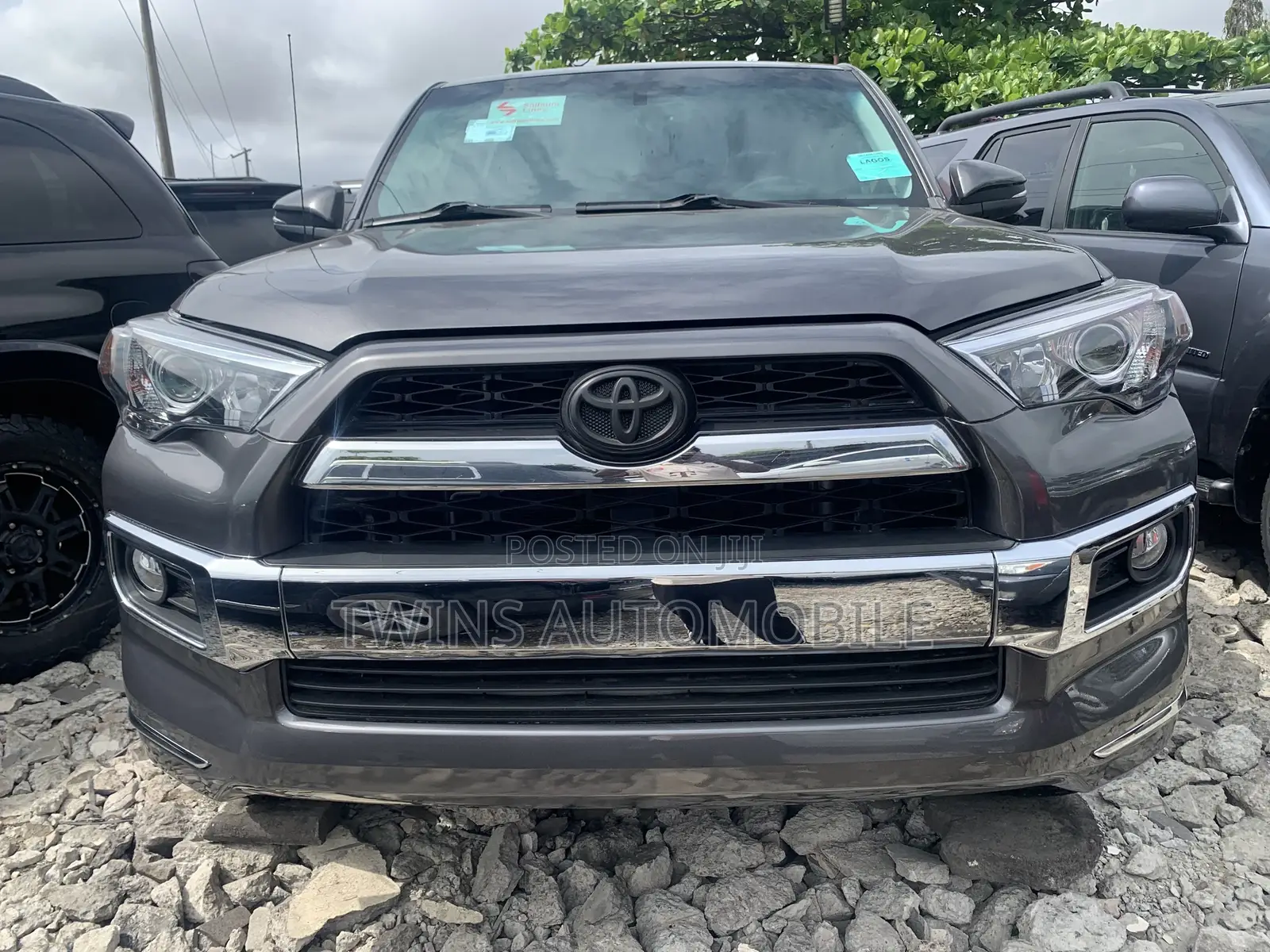 Toyota 4-Runner Limited 4X4 2013 Gray
