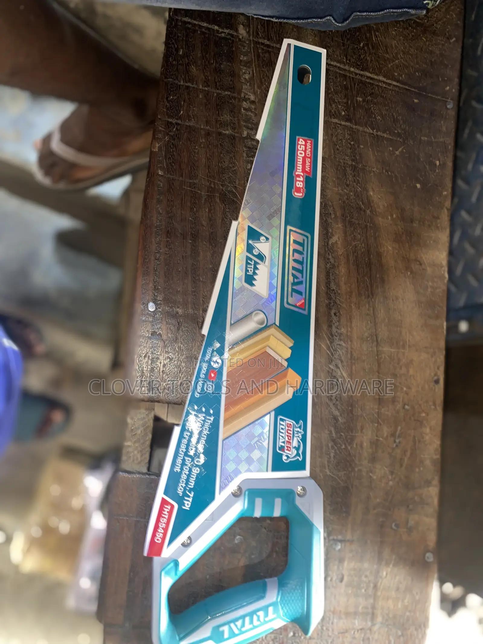 TOTAL Hand Saw 18" (450mm)