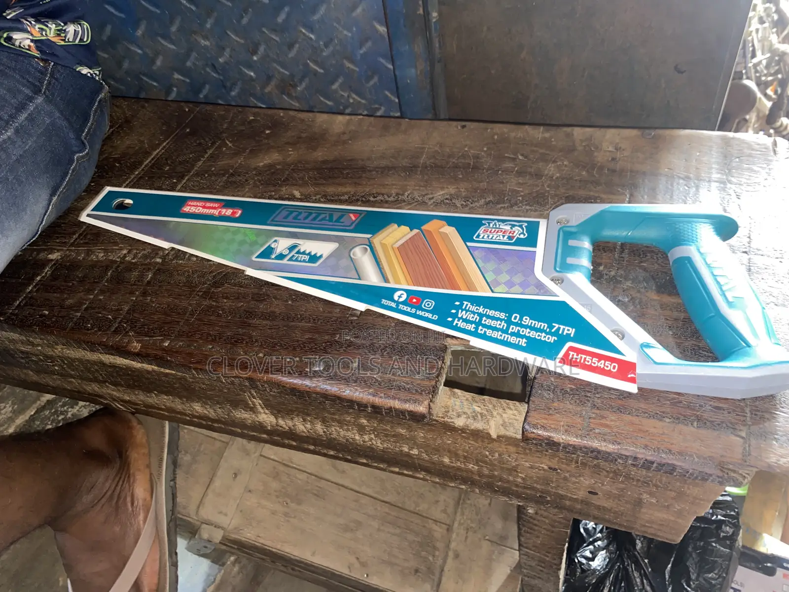 TOTAL Hand Saw 18" (450mm)