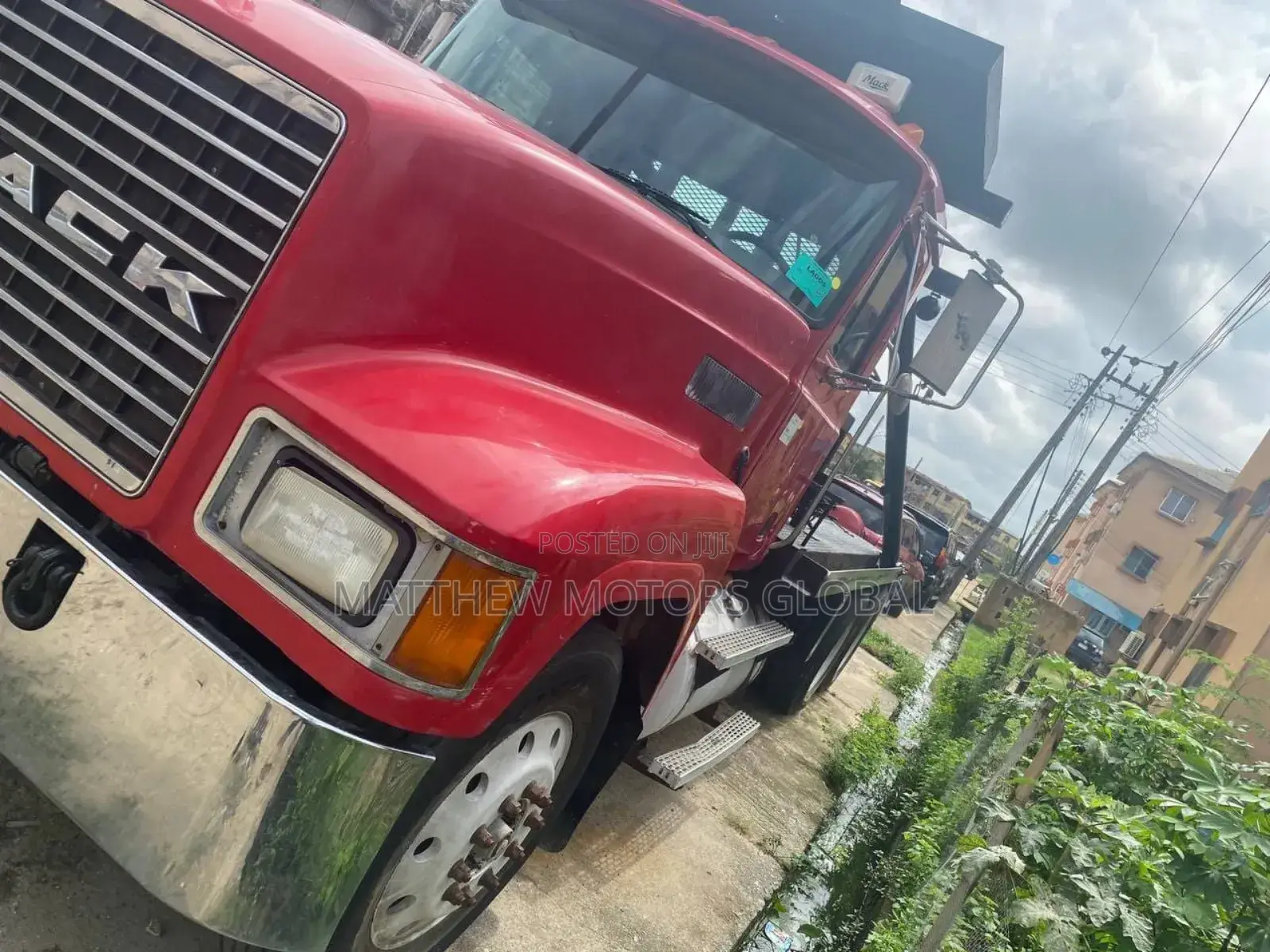 Clean Used Multi Purpose Trailer Head/ Towing Van