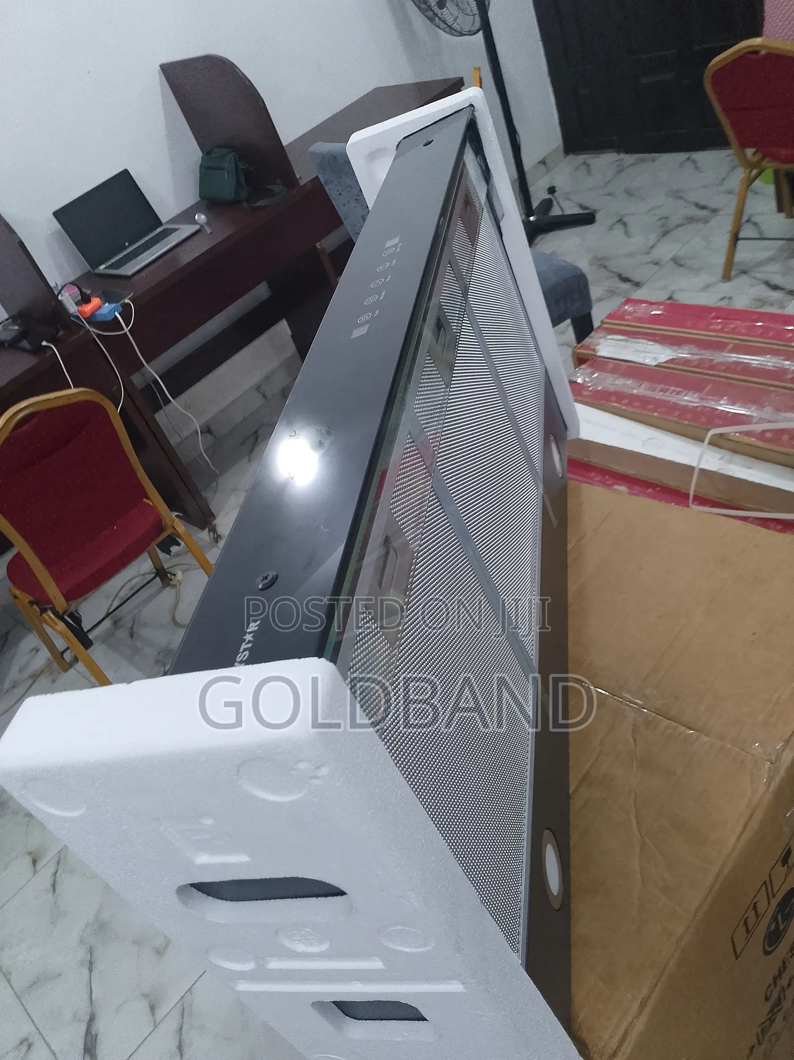 90cm Polystar Digital Slim Cooker Hood With Smoke Pipe