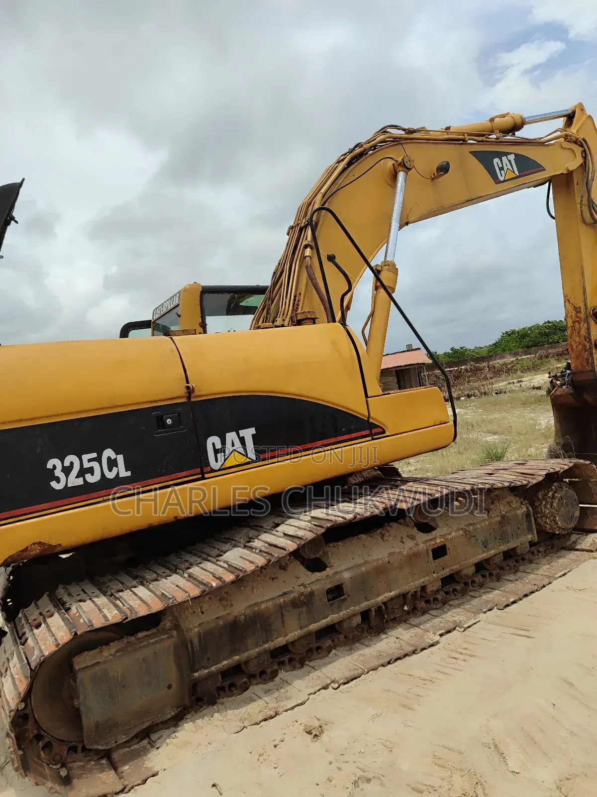 325cl Excavator With Hammer Linenigerian Used