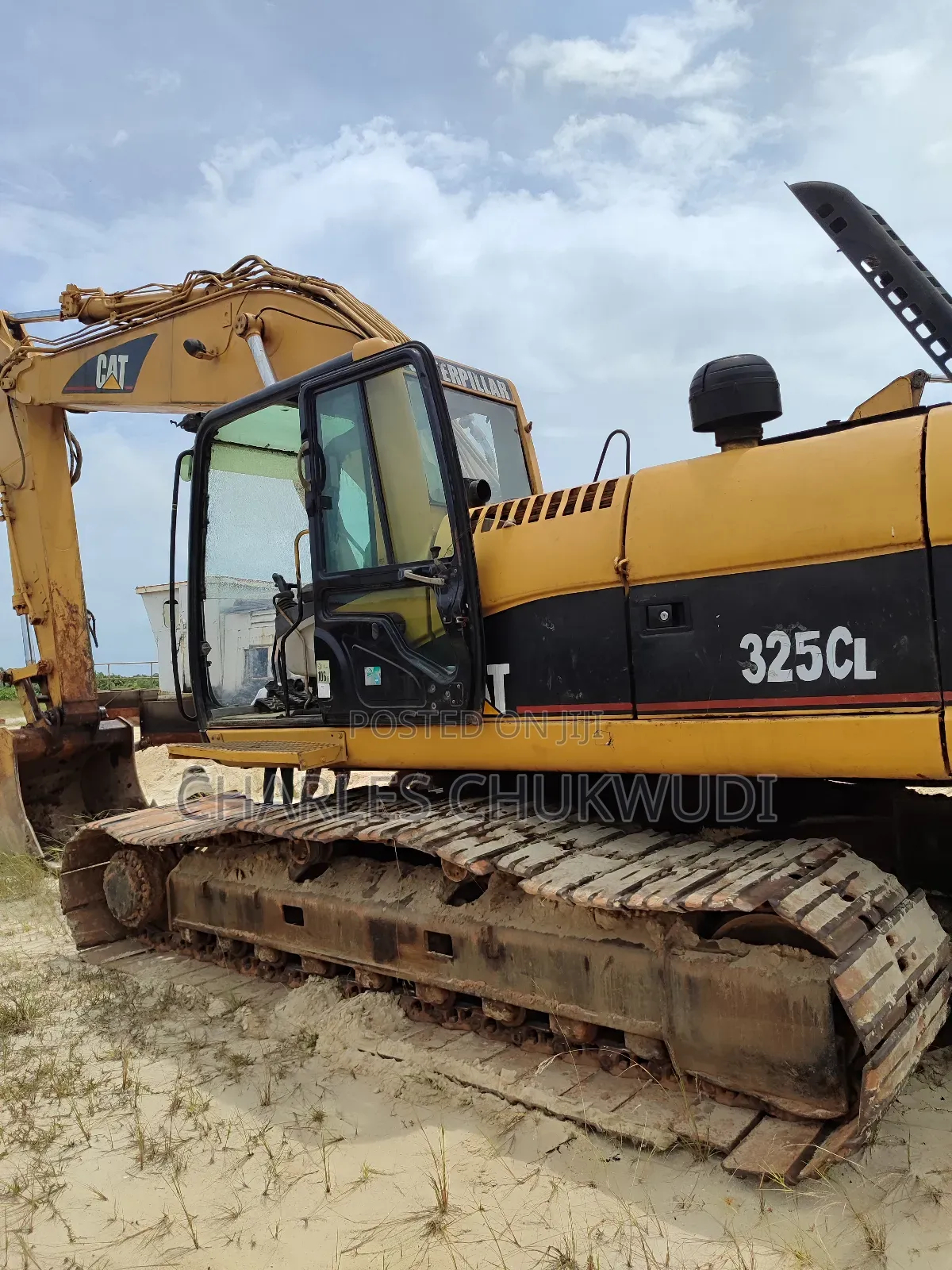 325cl Excavator With Hammer Linenigerian Used