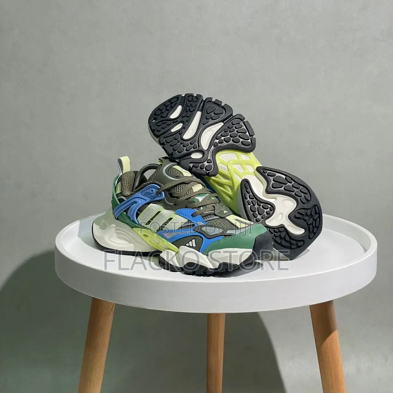Original Adidas Vento XLG Sneakers