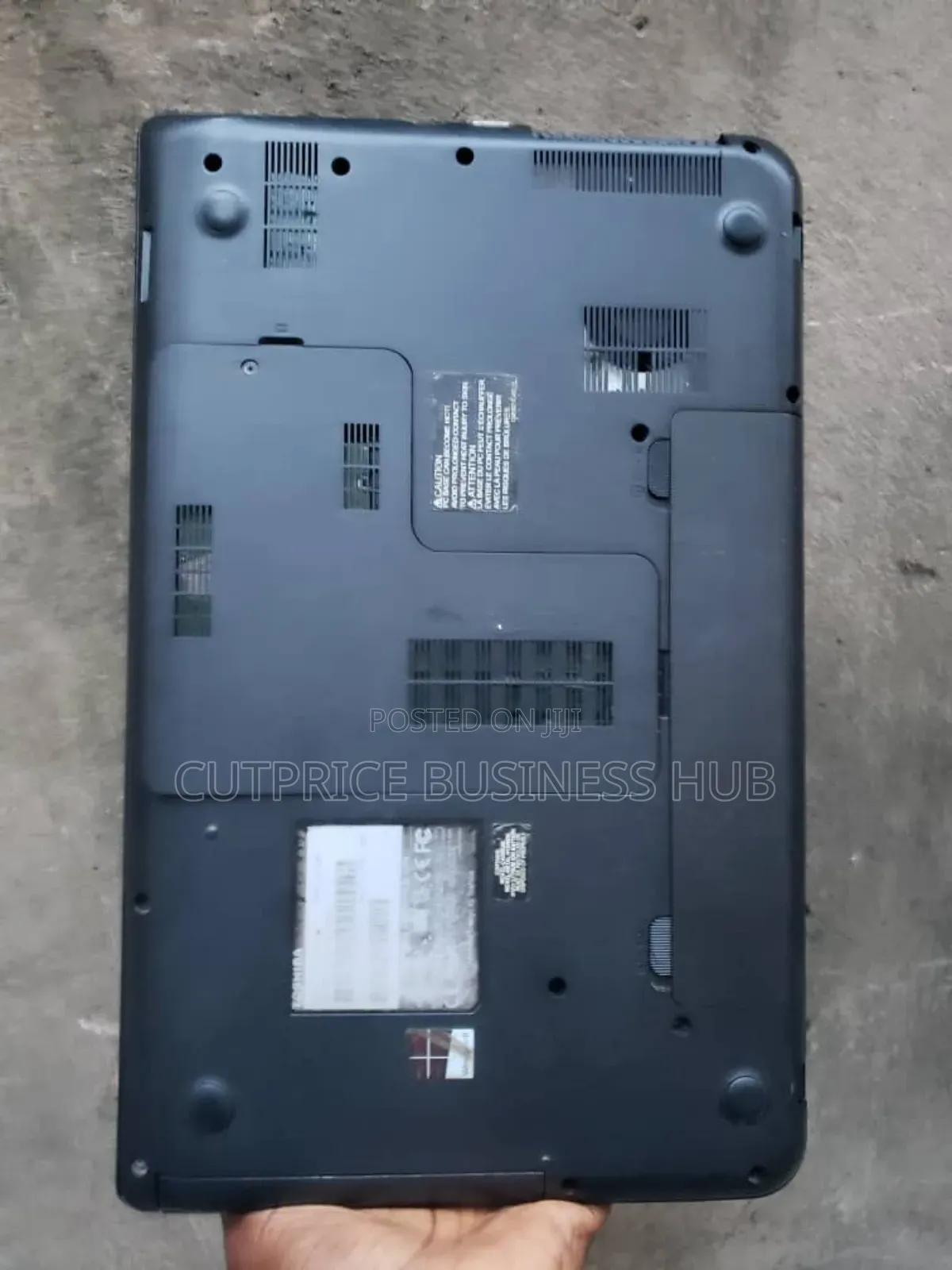 Laptop Toshiba Satellite C55 4GB Intel Pentium HDD 320GB