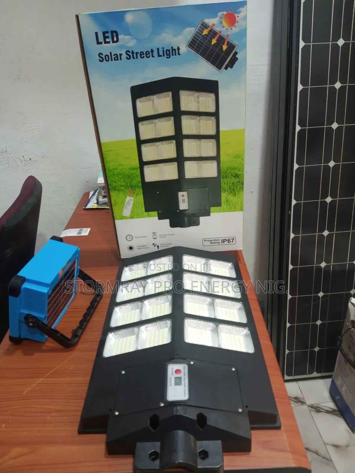 16 Eye Divide Solar Lights Available