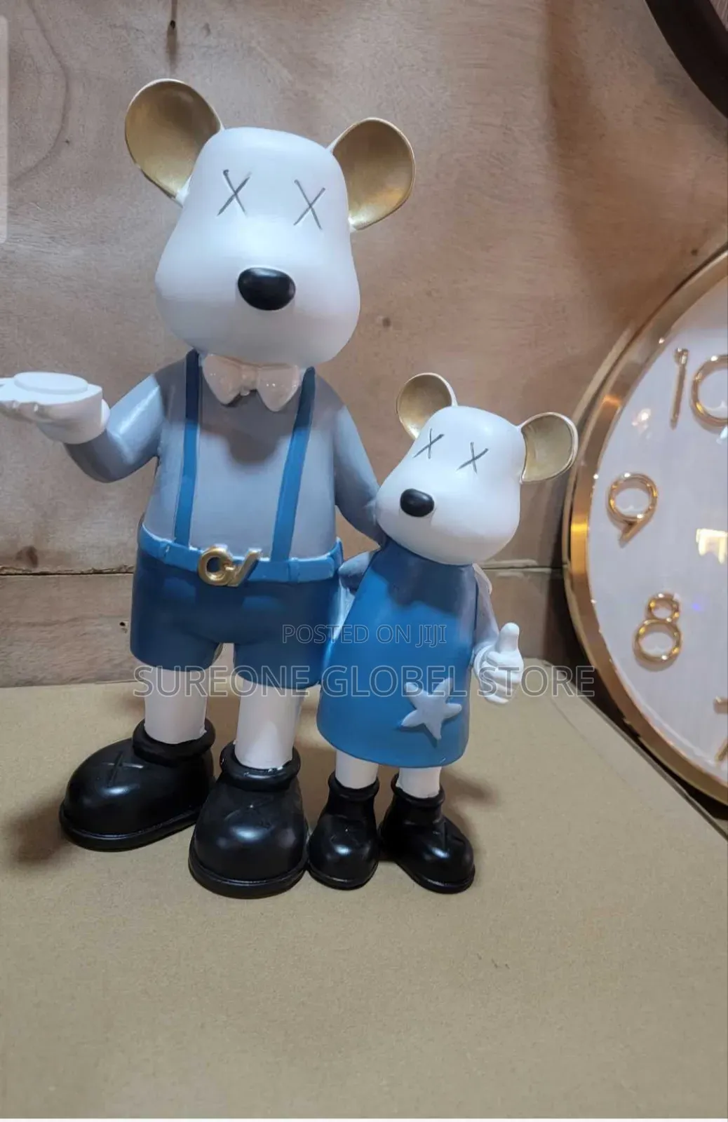 Charming Pair of Figurines