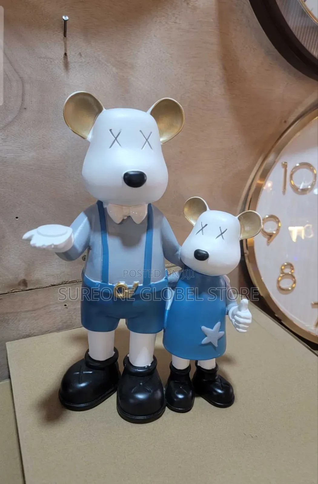 Charming Pair of Figurines