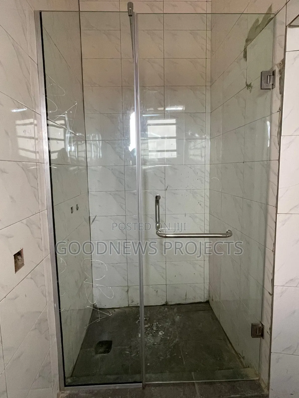 Hinged Bathroom Shower Glass