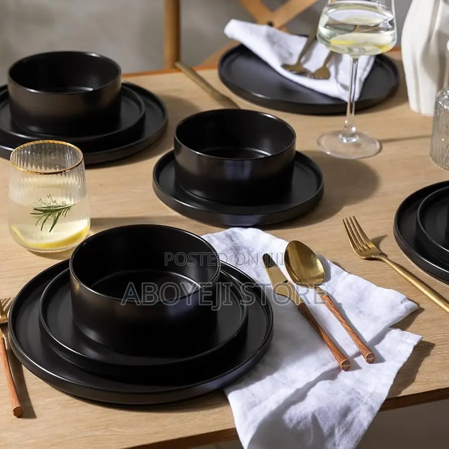 16pcs Dinner Set Black ,White,Turquoise