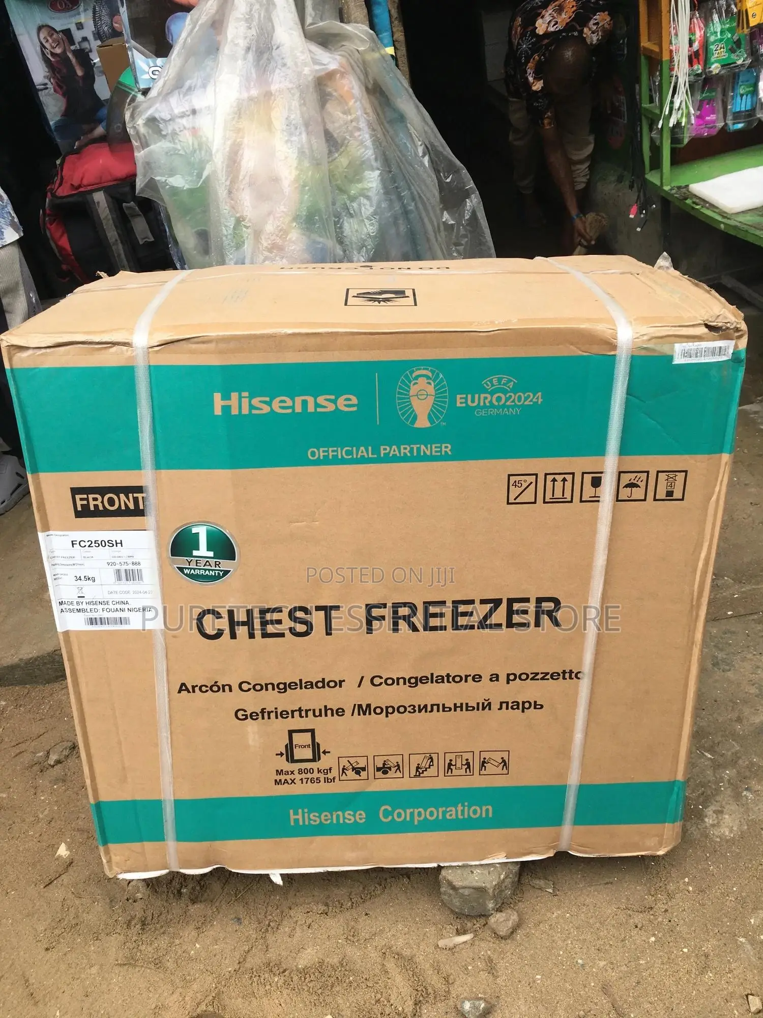 Original Hisense Black Chest Freezer With Glass Top 250SH