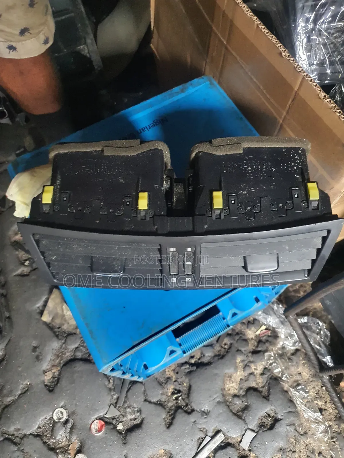 Ac Vent for Lexus Gs350 2010 Models.