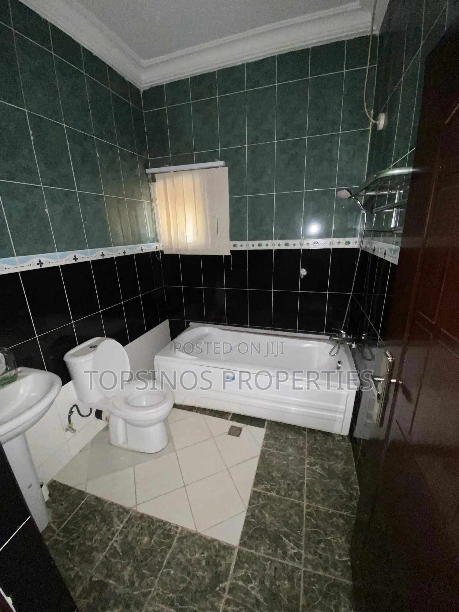3bdrm Bungalow in Dawaki for rent