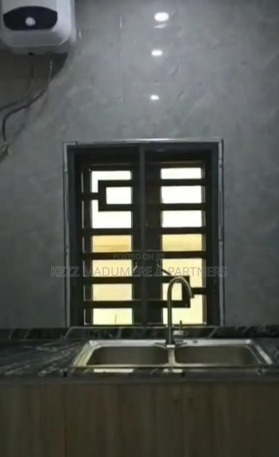 5bdrm Block of Flats in Gaduwa , Abuja , Fct for sale