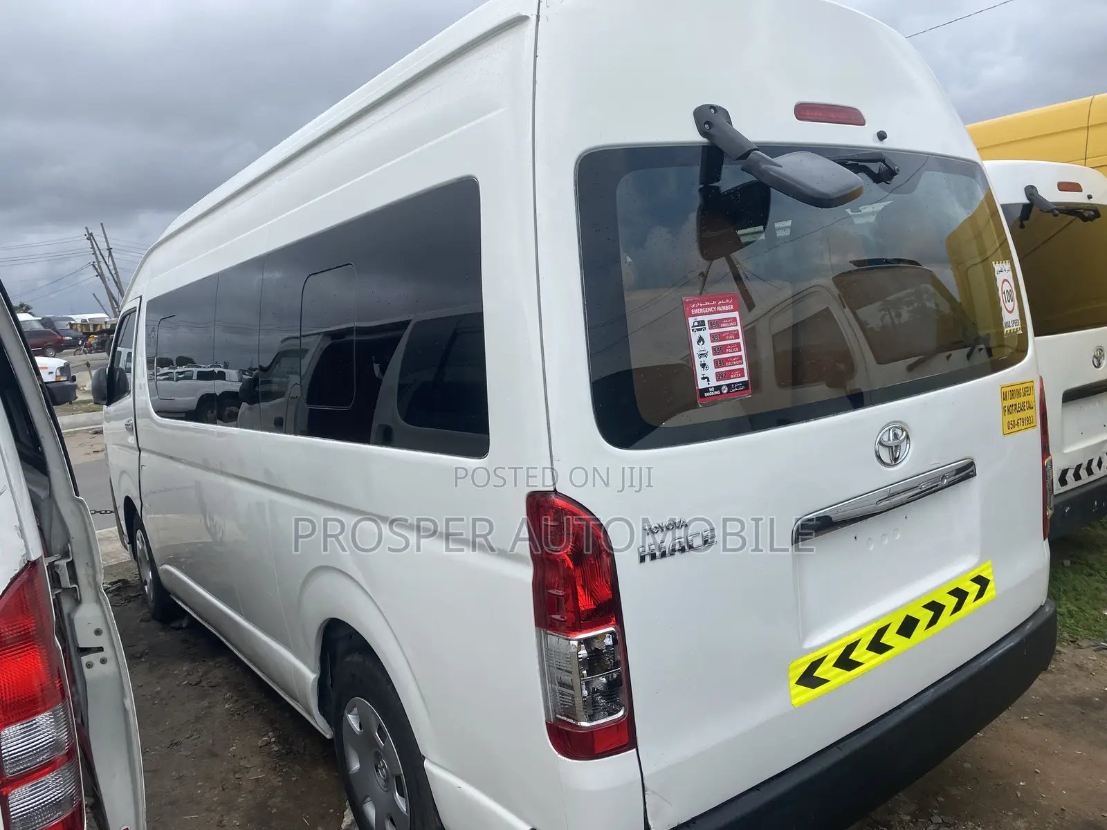 Toyota HiAce 2017 White