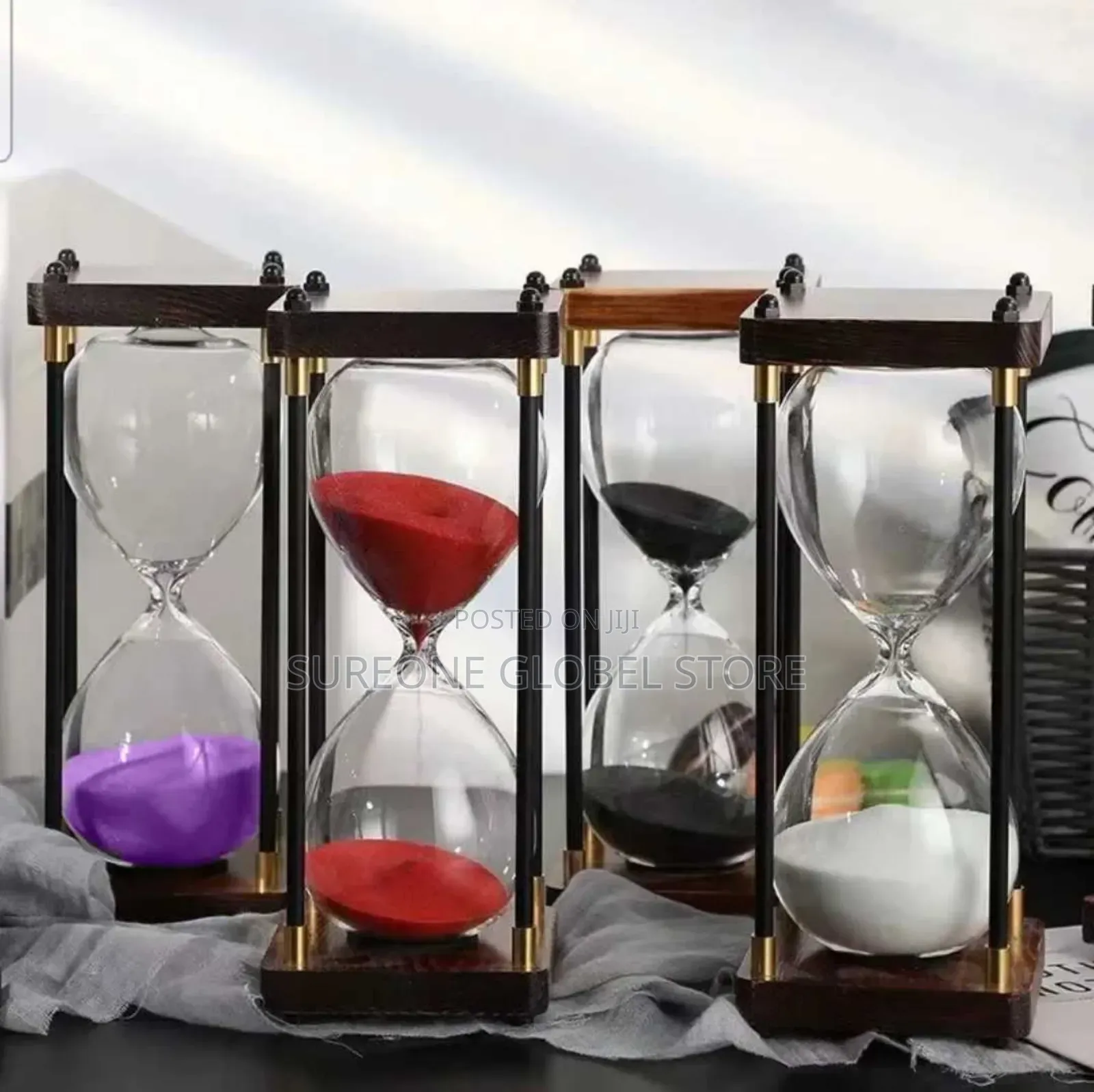 Minutes Retro Hourglass Luxury Gift