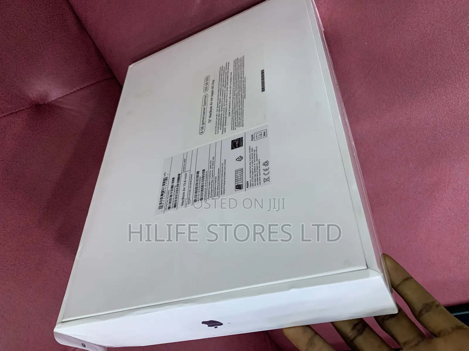 New Laptop Apple MacBook Air 2022 M2 8GB Apple M2 SSD 256GB