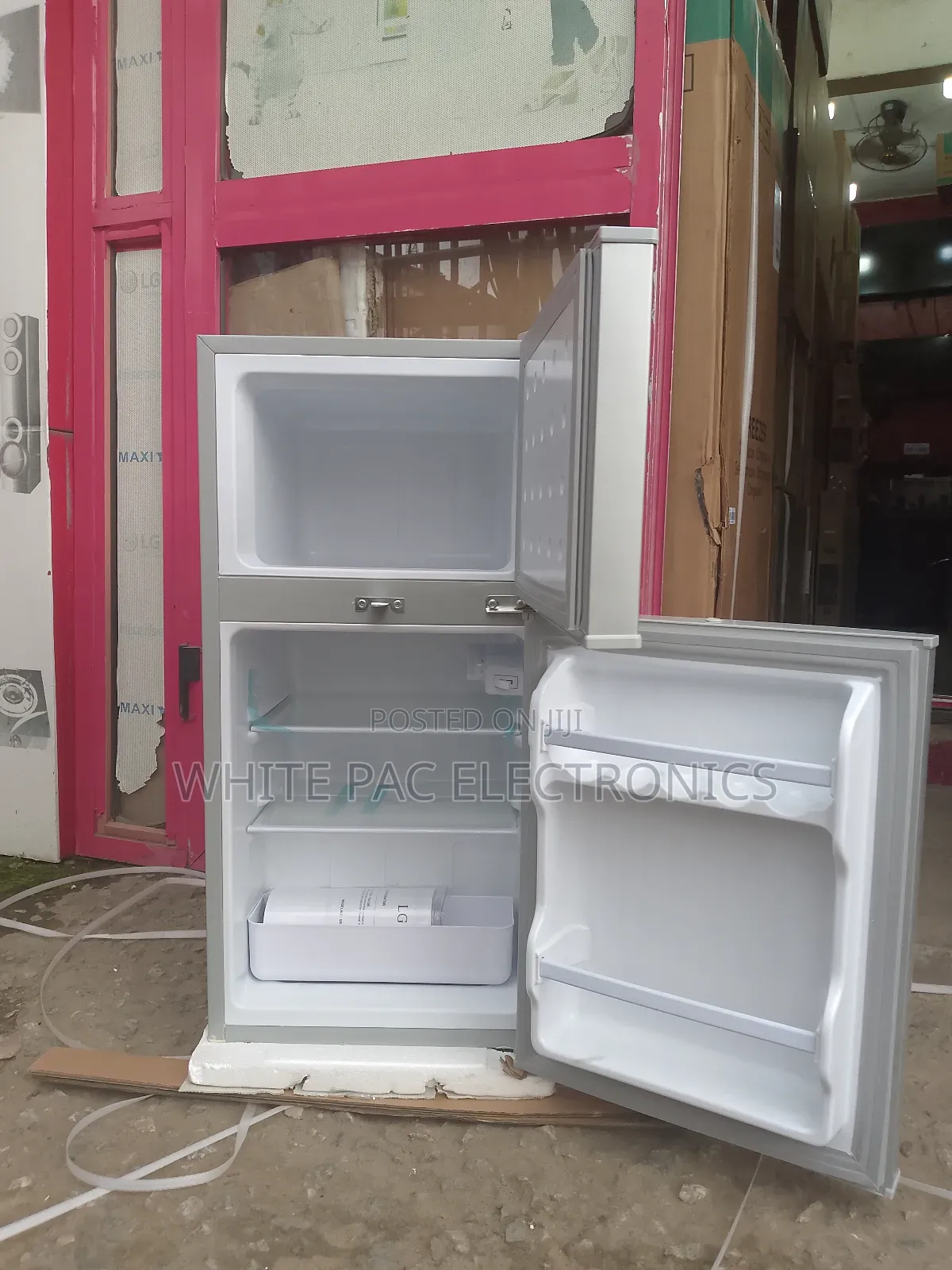 LG Refrigerator 110_litres Double Door Freezer / Fridge 2yrs