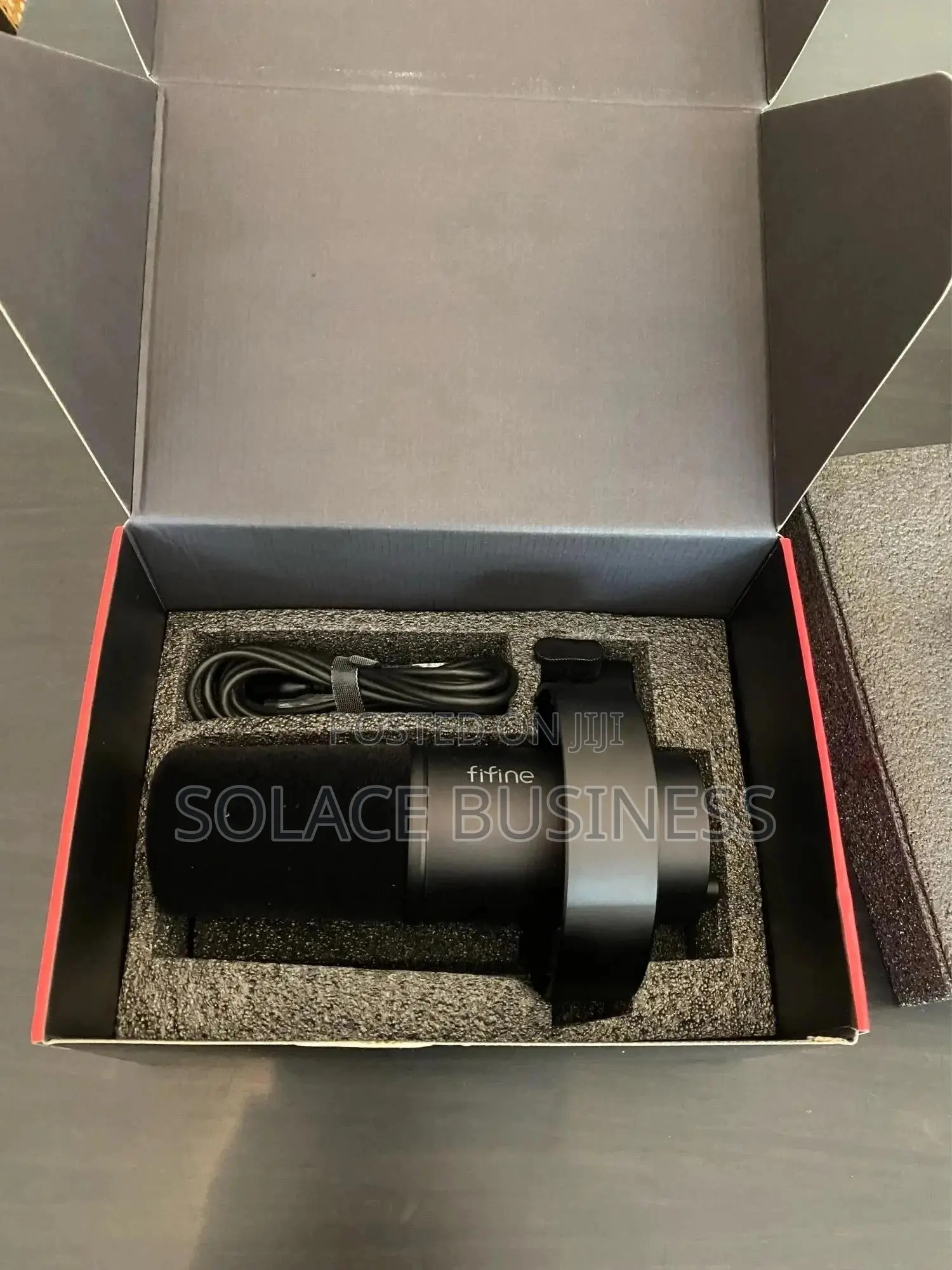 FIFINE K688 USB/XLR Dynamic Podcast Gaming Studio Microphone