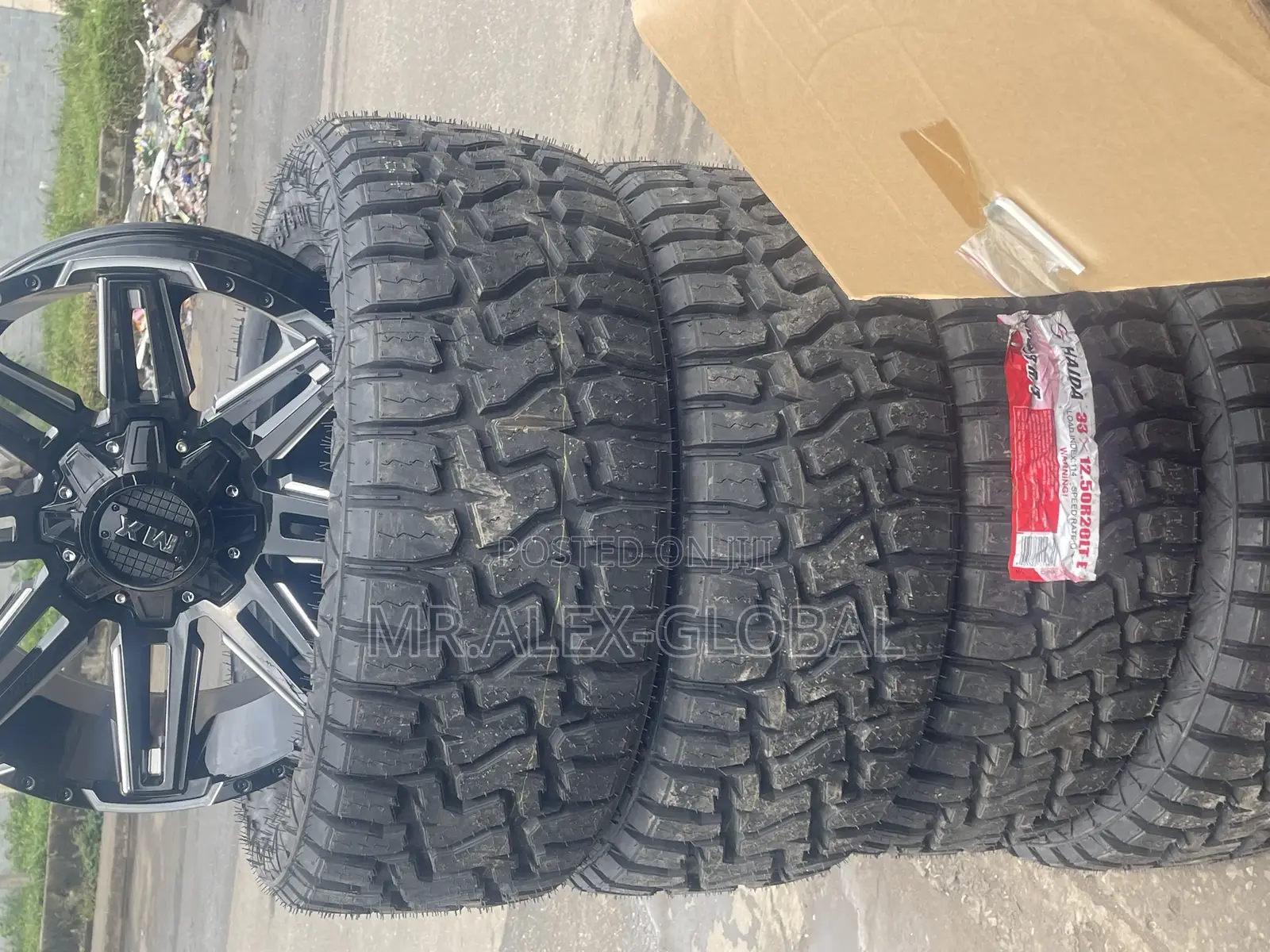 20inches Wrangler Off-Road Rim and Tire