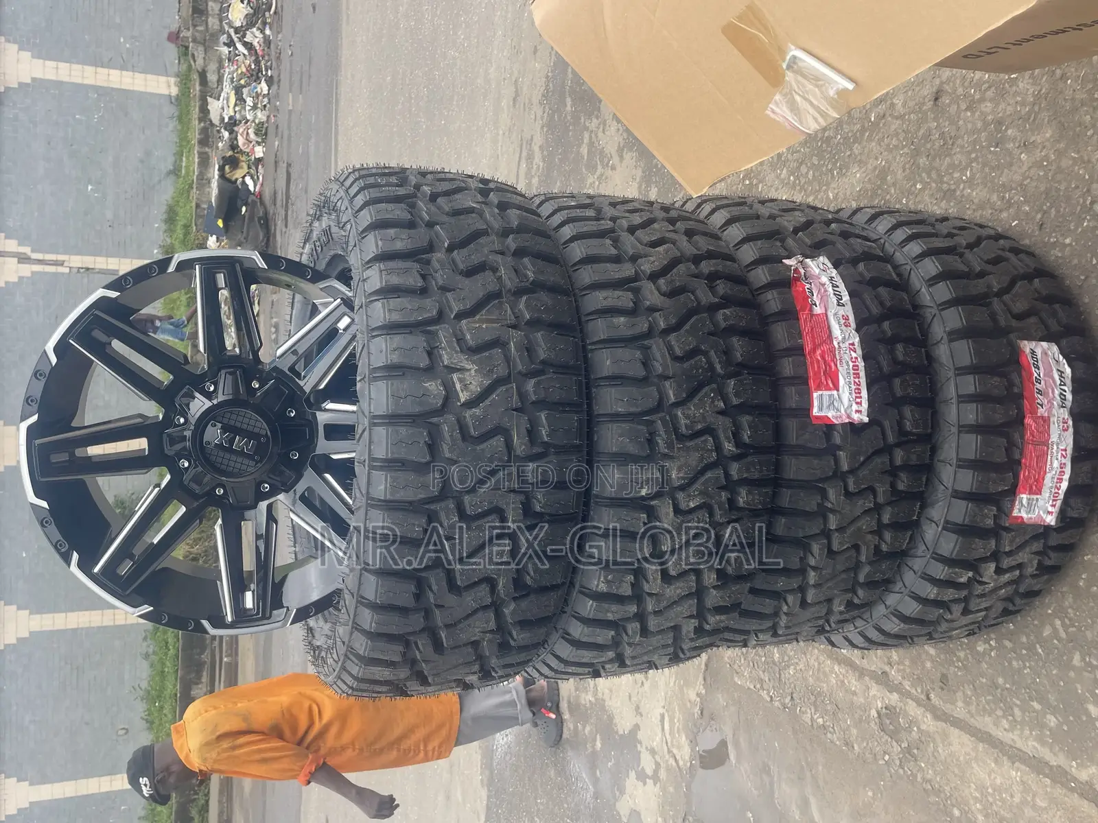 20inches Wrangler Off-Road Rim and Tire