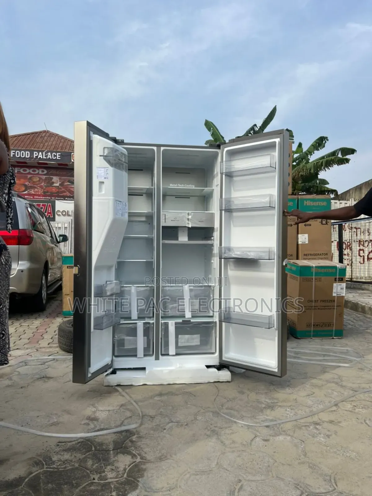 Hisense Said Door 601L Inverter Fridge Dispenser Ice Maker