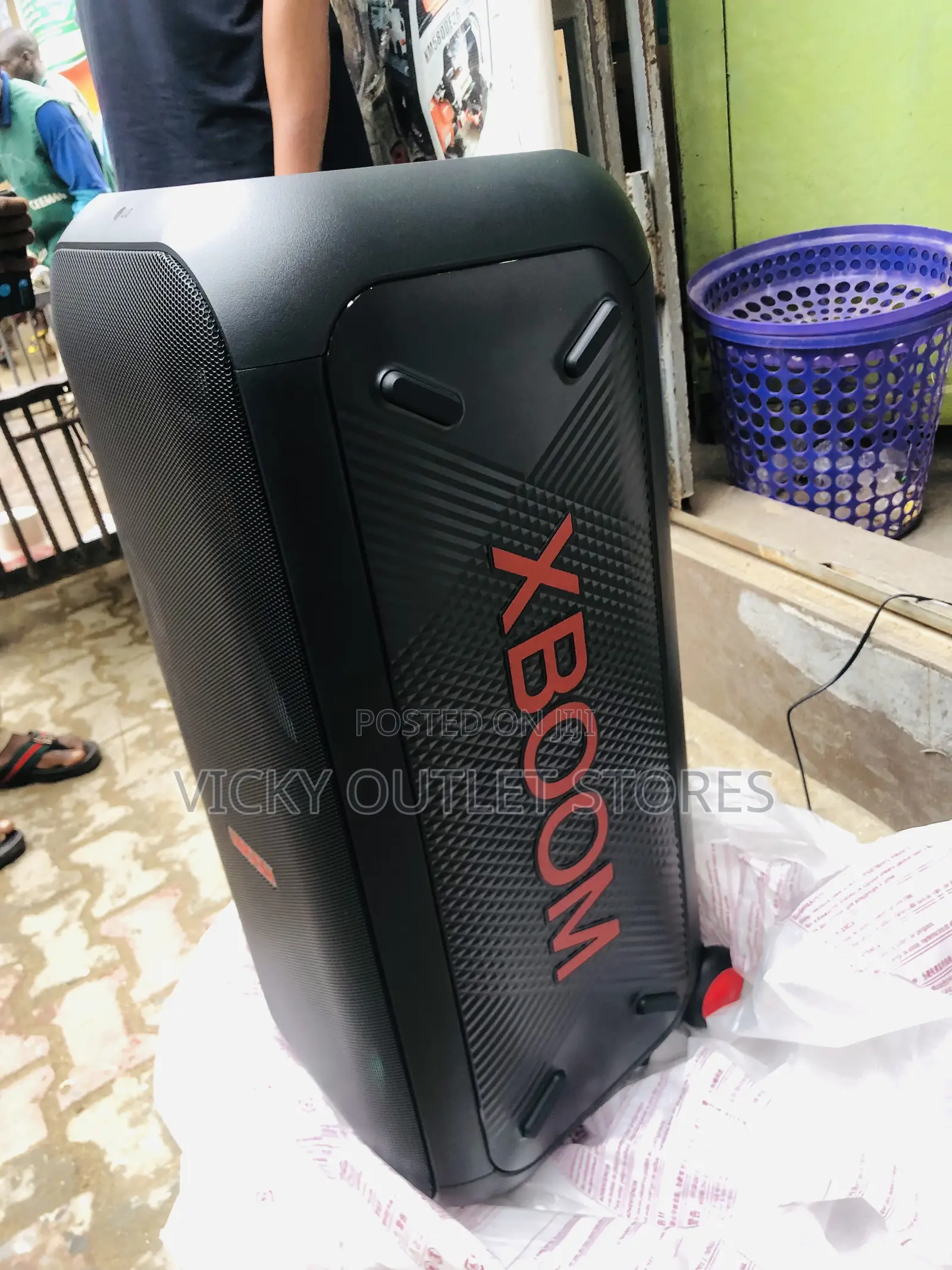Xboom 1000watts Party Sound