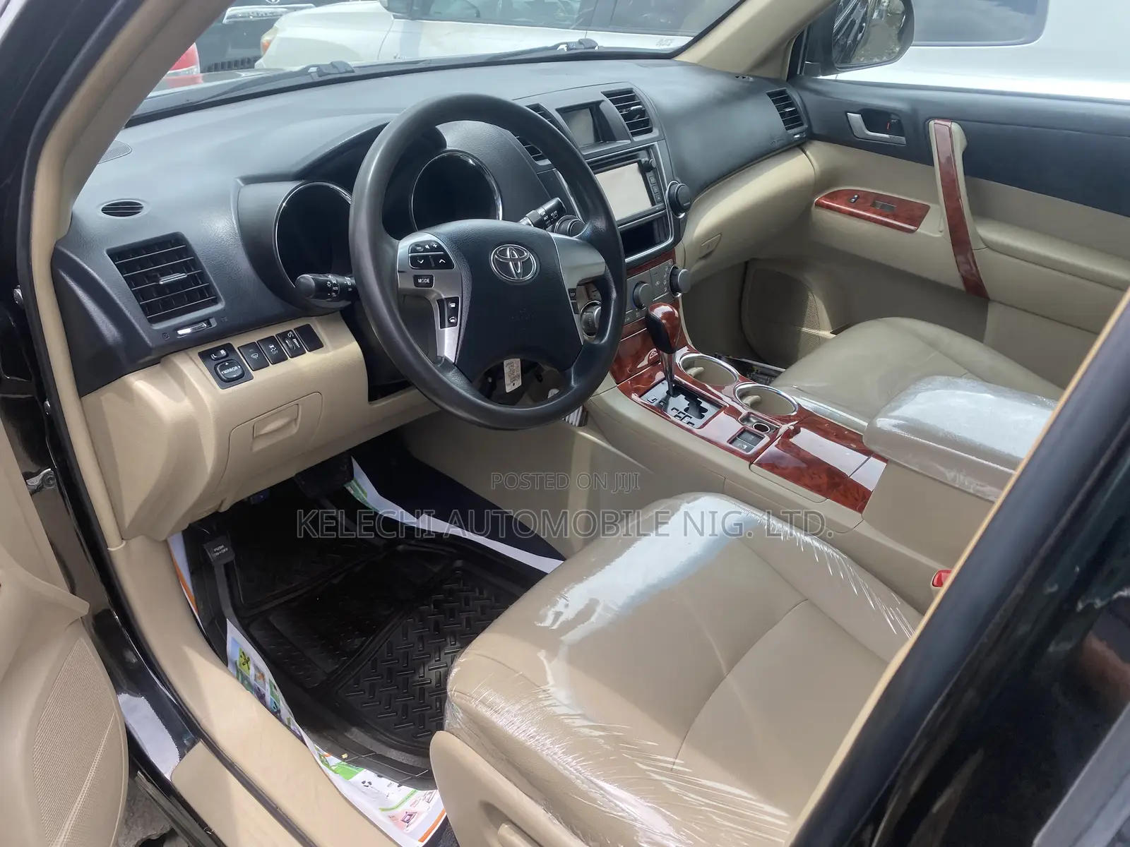 Toyota Highlander 3.5L 4WD 2013 Black