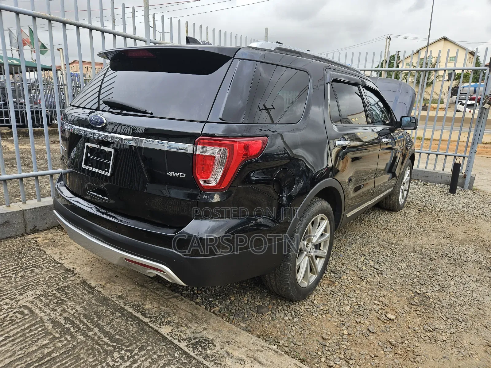 Ford Explorer 2016 Black