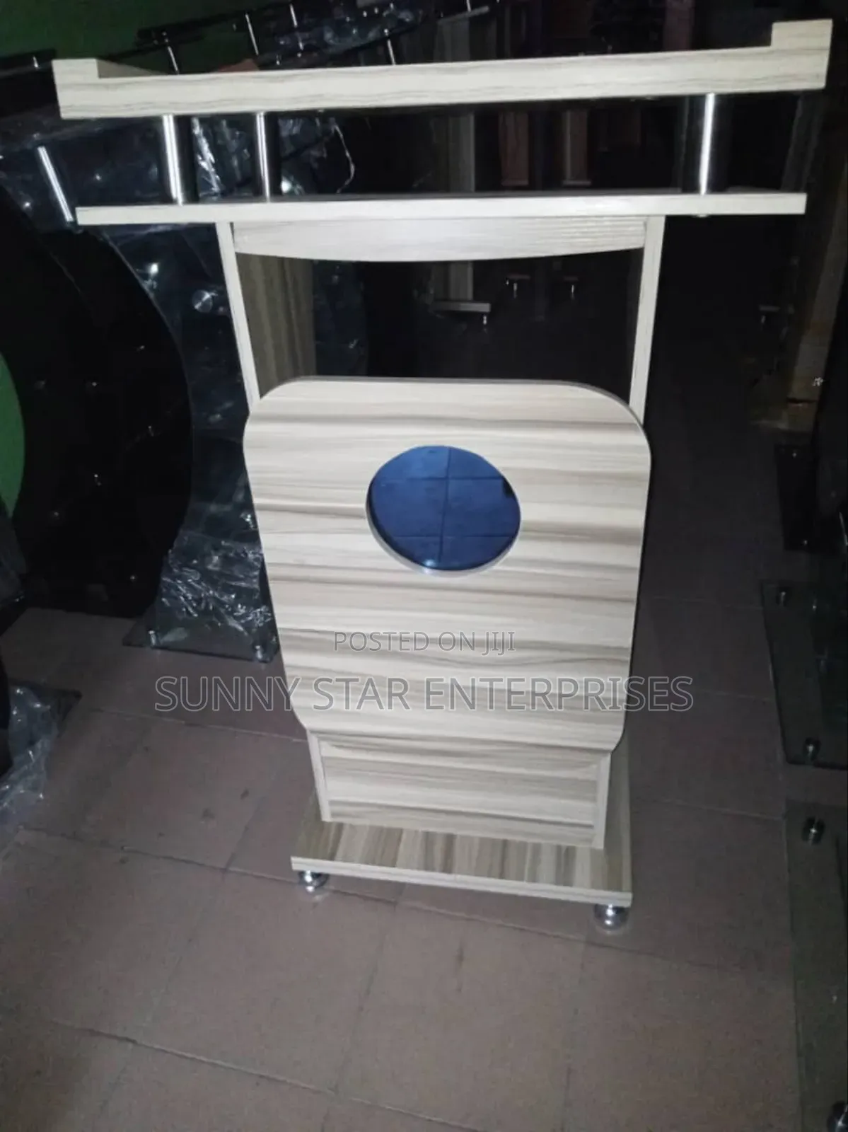 High Quality Executive Wooden Pulpit for Church