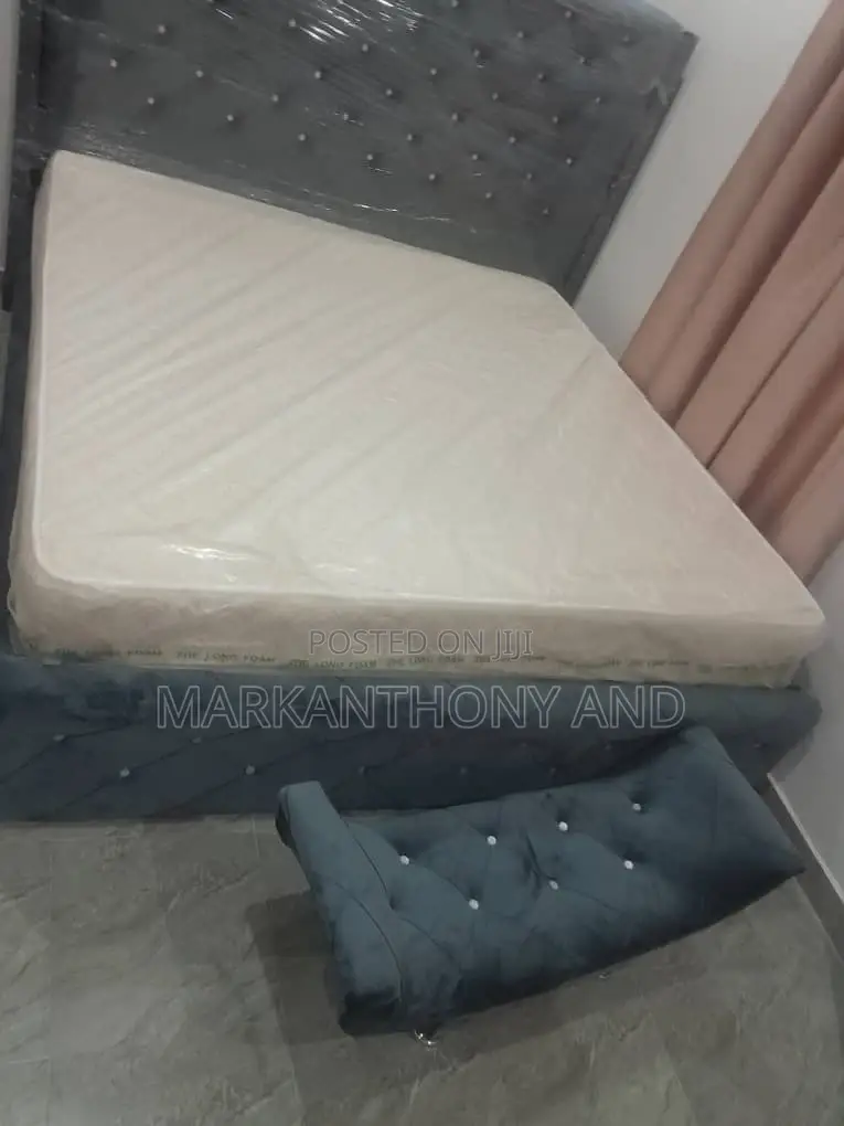 6ft by 6 Ft, 10 Inches Zhelong Matress
