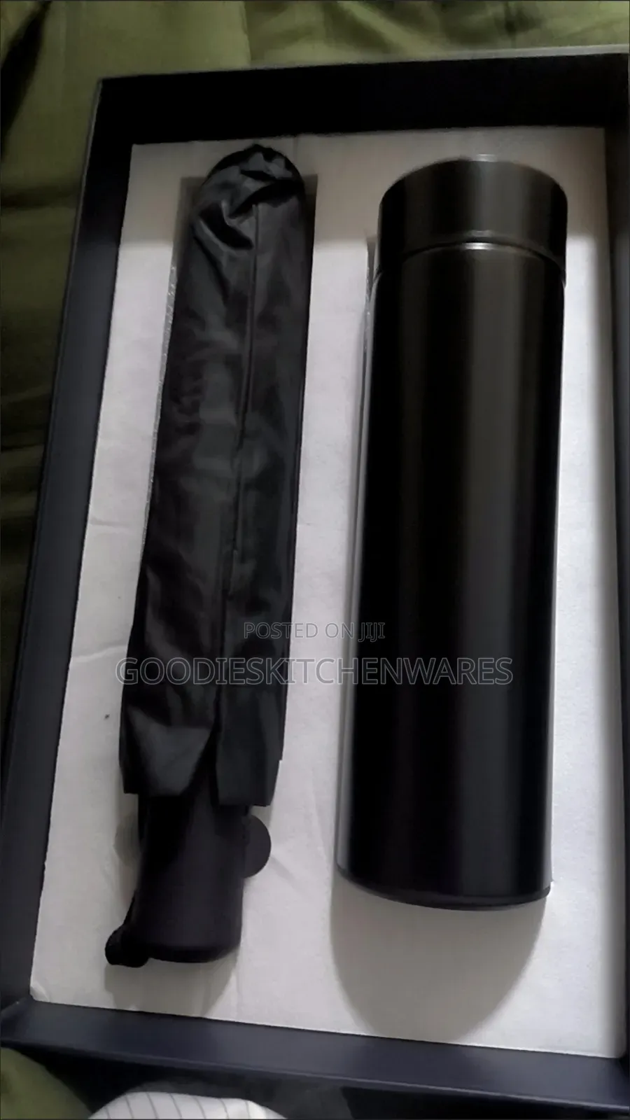Temperature Flask With Umbrella Cooperate Gift Box