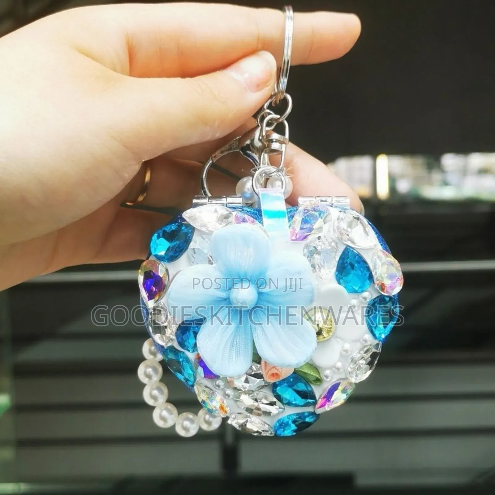 2in 1 Key Chain/ Key Holder With Mirror