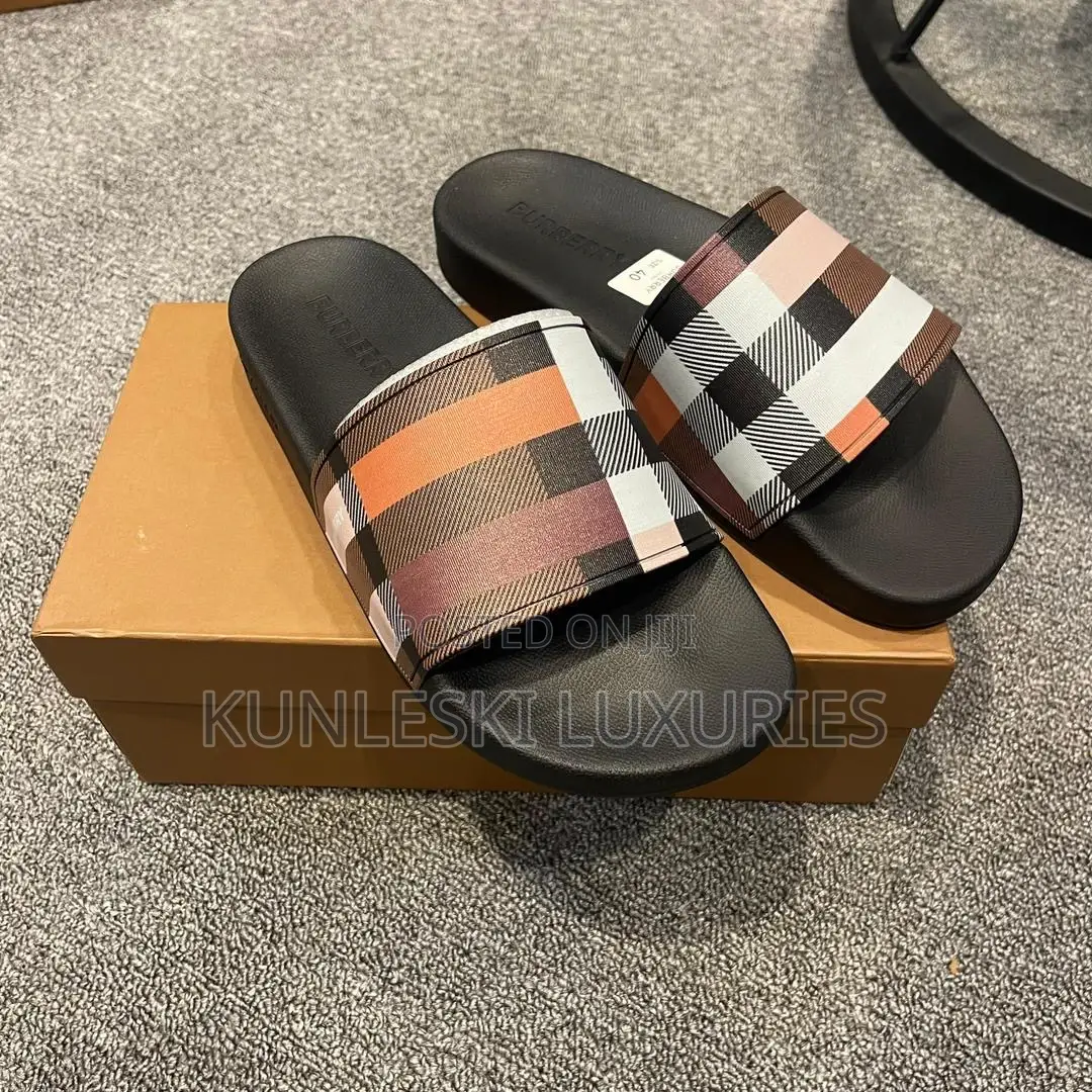 Original New Burberry Slides Collections