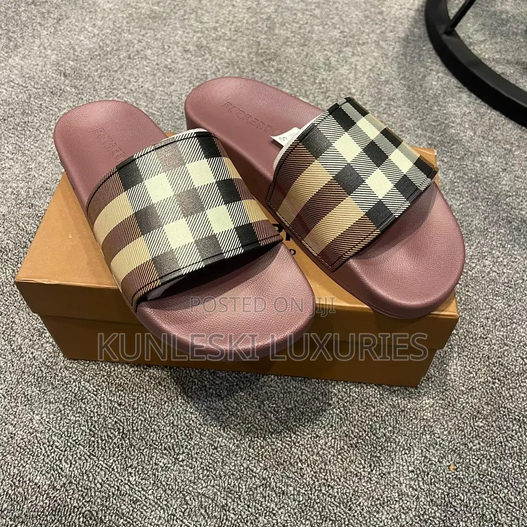 Original New Burberry Slides Collections
