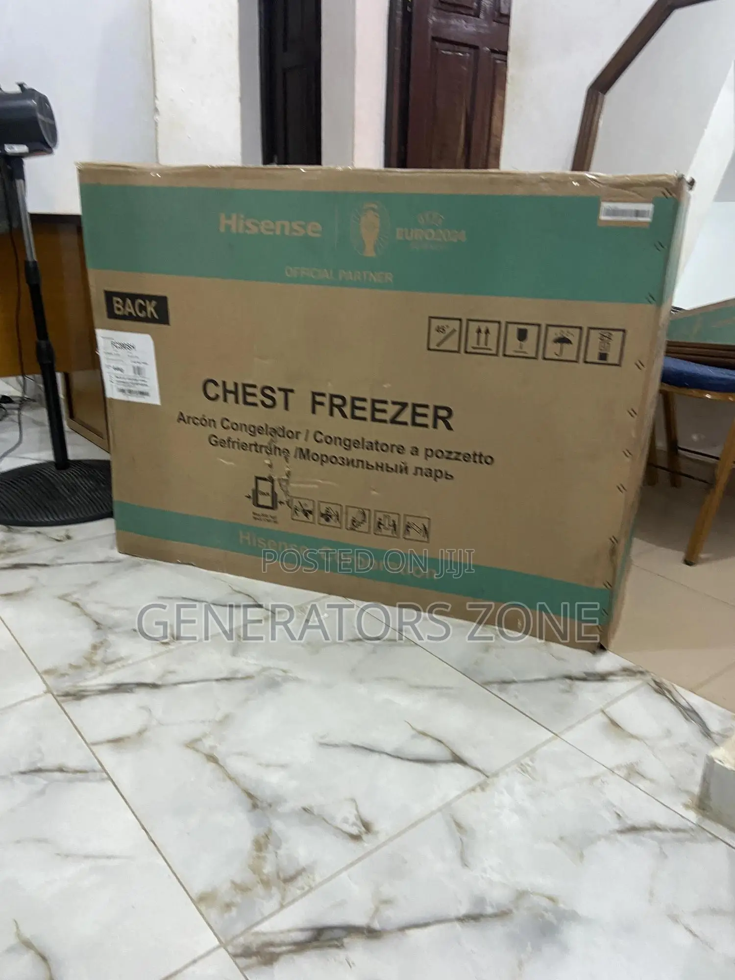 300L Hisense 44kg Chest Freezer {Power Indicator} Fc390sh