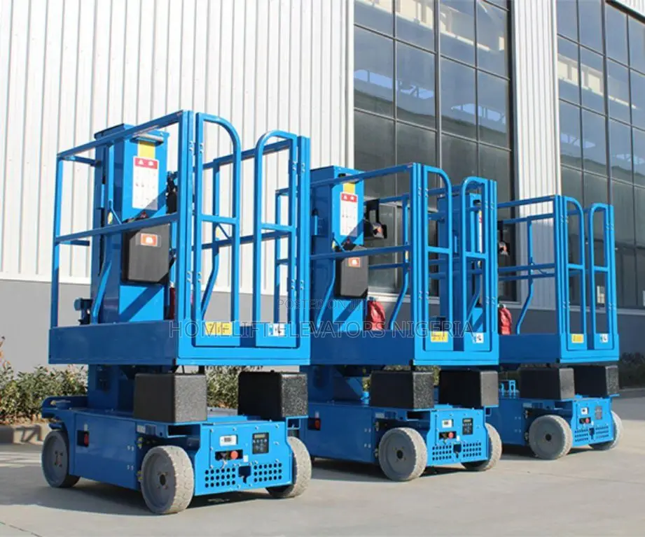 Vertical Mast Lift