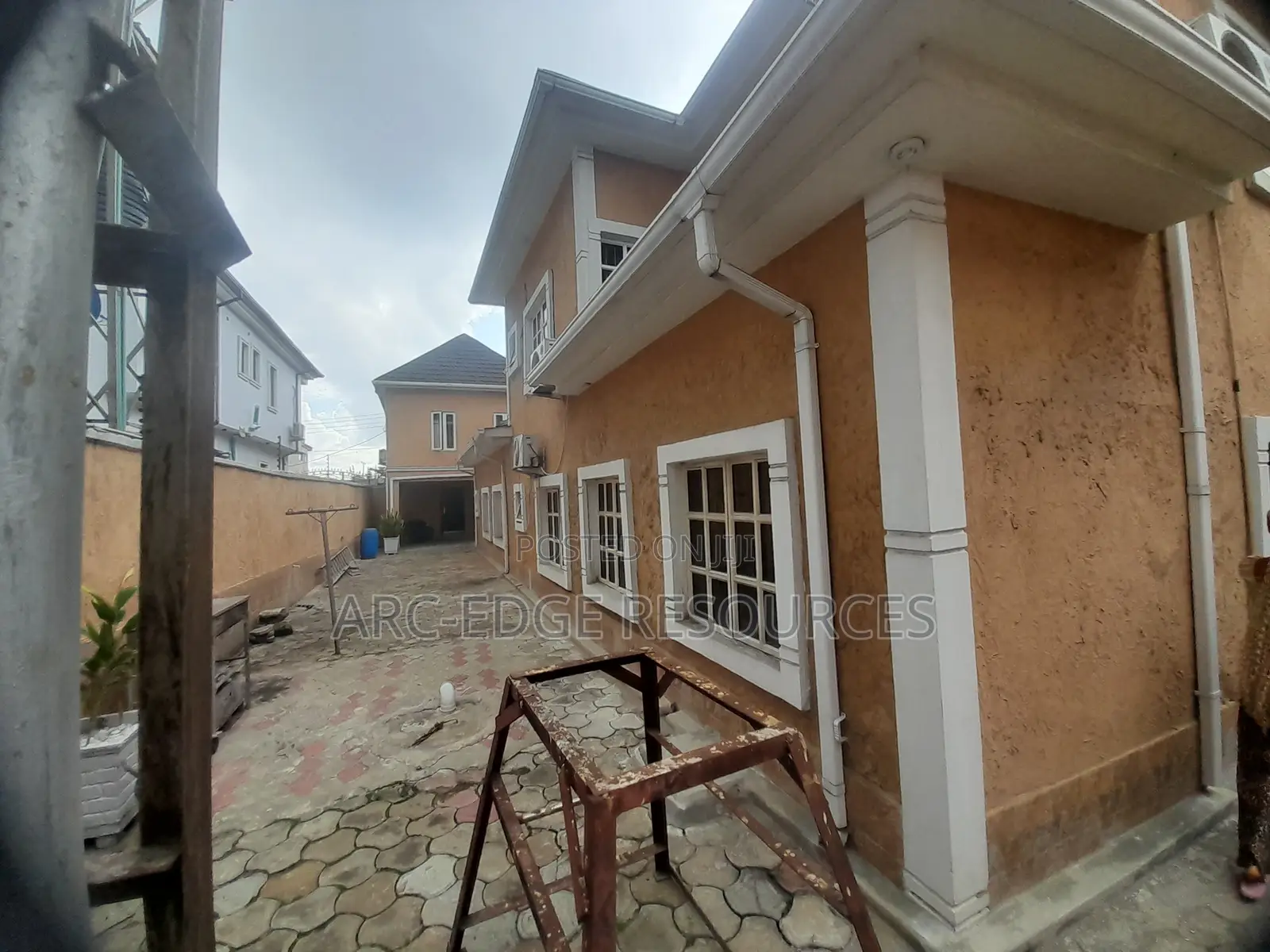 Furnished 6bdrm Duplex in Apple Junction for sale