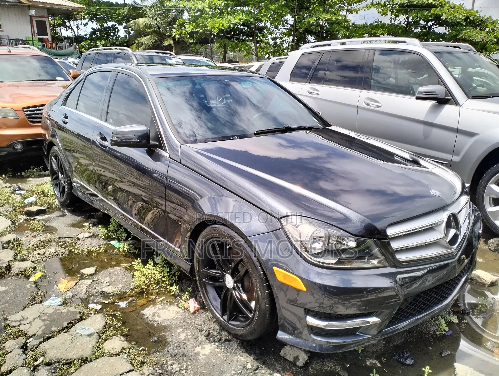 Mercedes-Benz C300 2013 Black