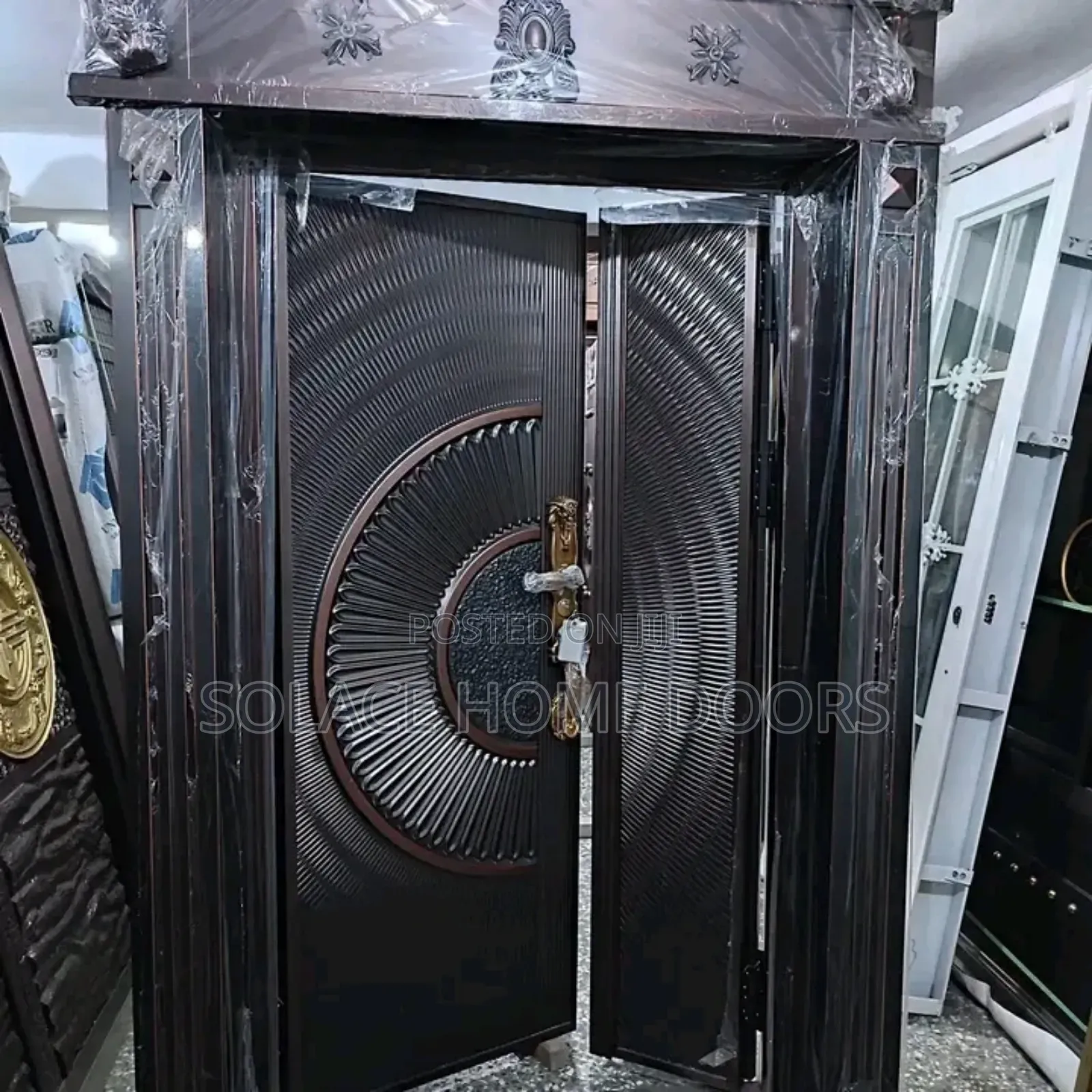 Copper With Arch and Pillar