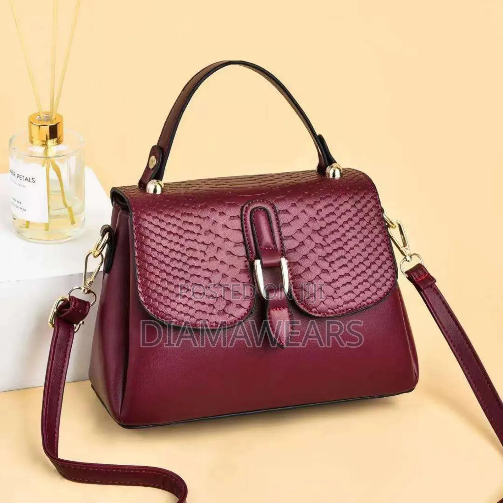 Red/ Wine Ladies 3 Compartment Leather Hand Bag