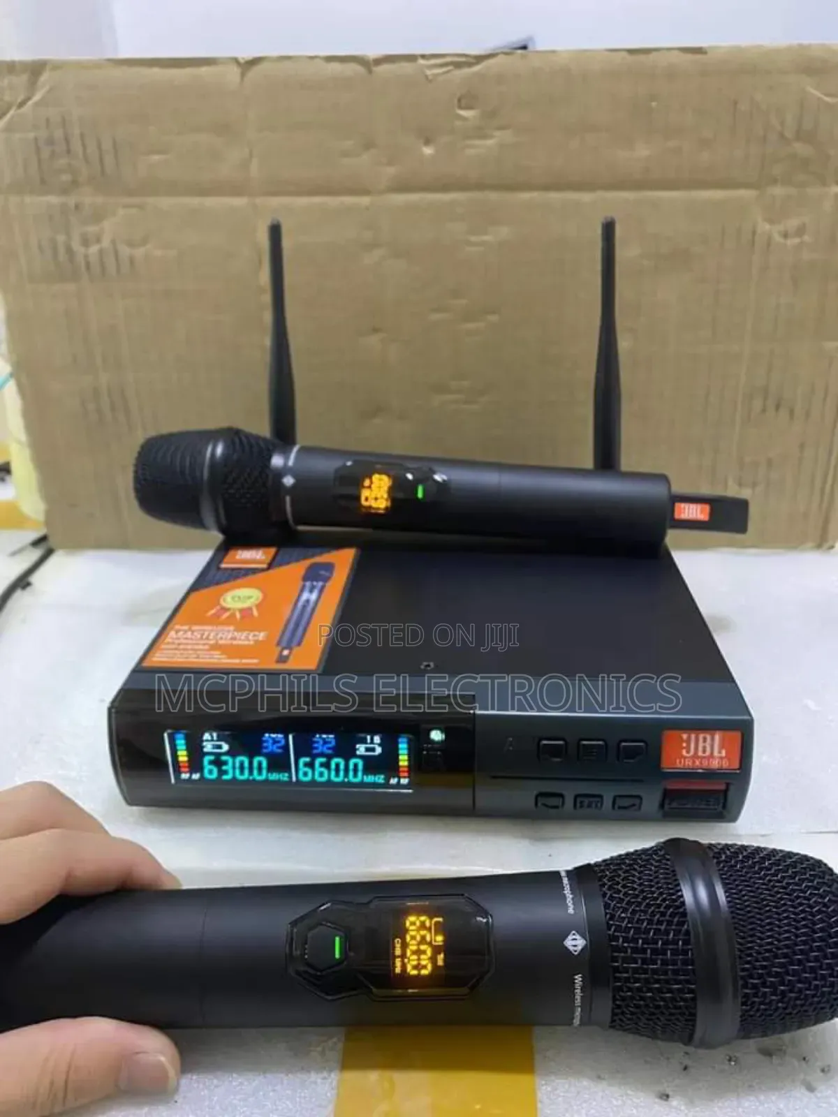 JBL Professional Wireless Microphone System Urx-8800