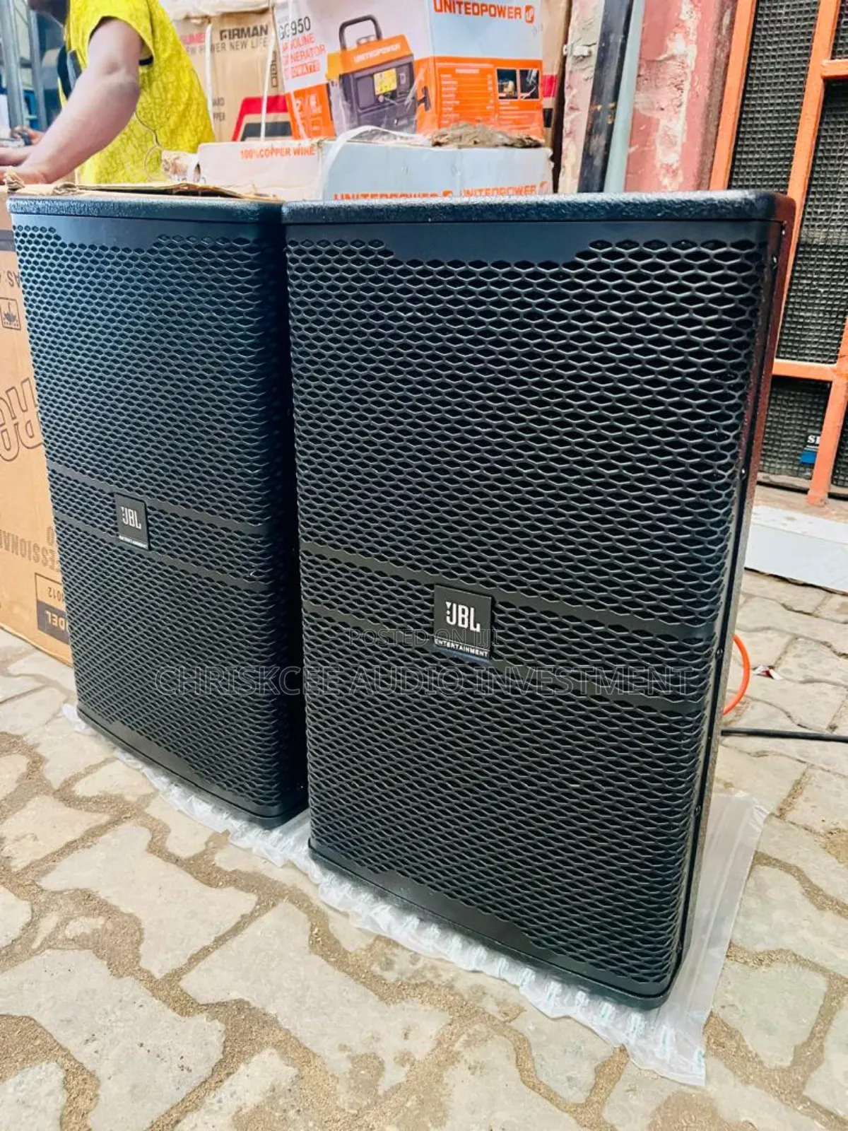 JBL 12" KP4012 Hanger Speaker Pair