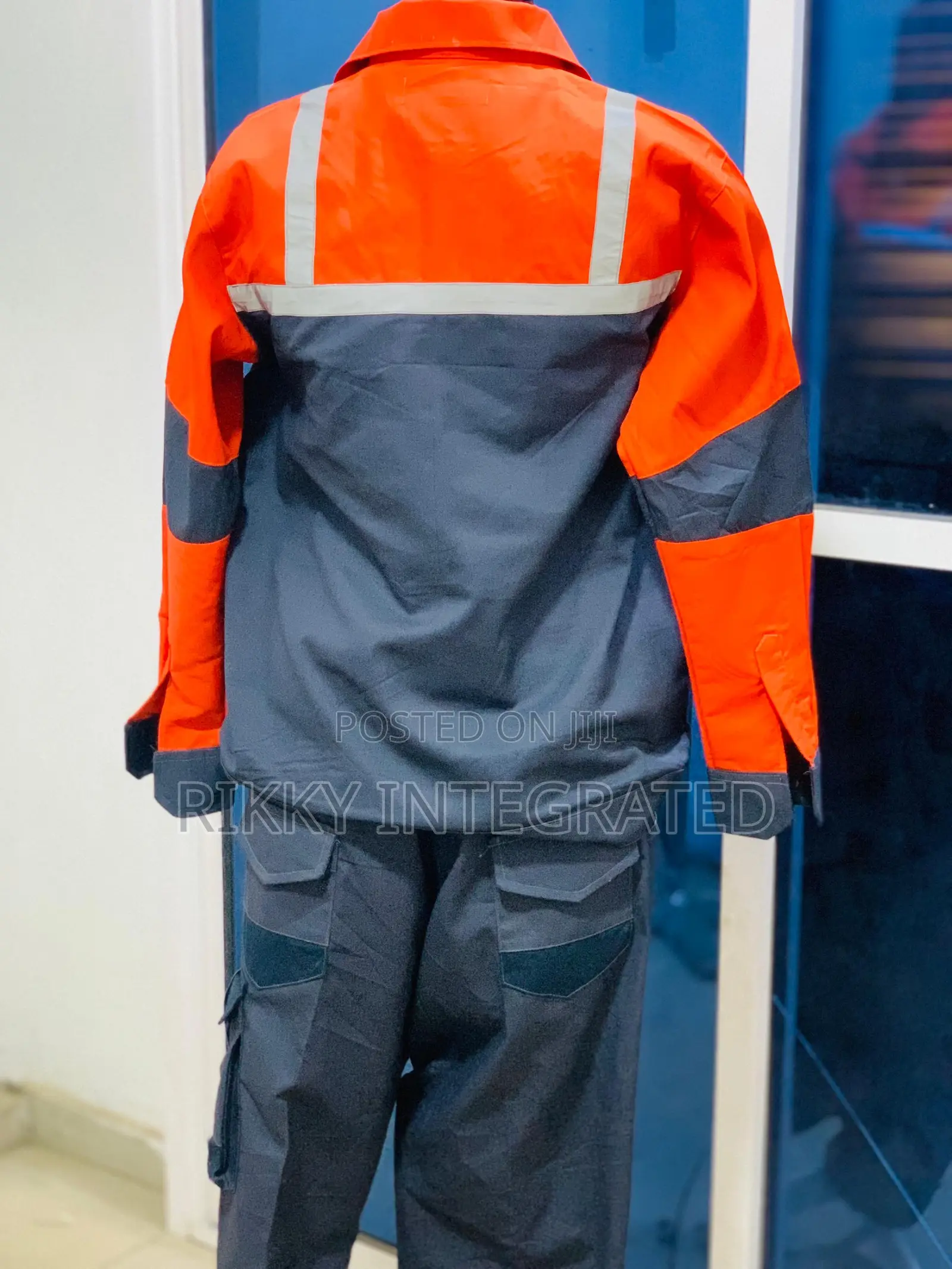 Top Custom Uniform Suppliers(Shirts, Sportswear) for School