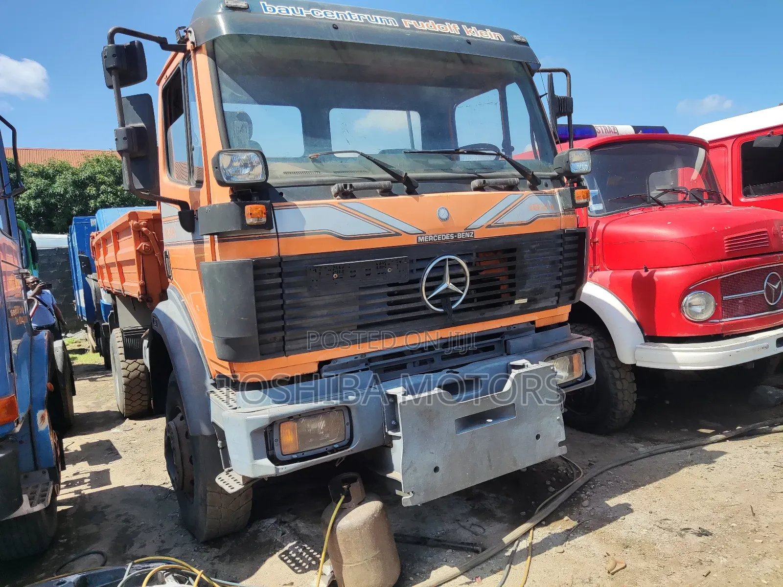 Mercedes Benz 1820 Dump Truck