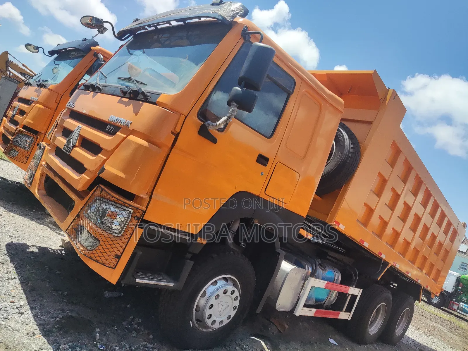 Howo Sinotruk Truck With Auxiliary 3