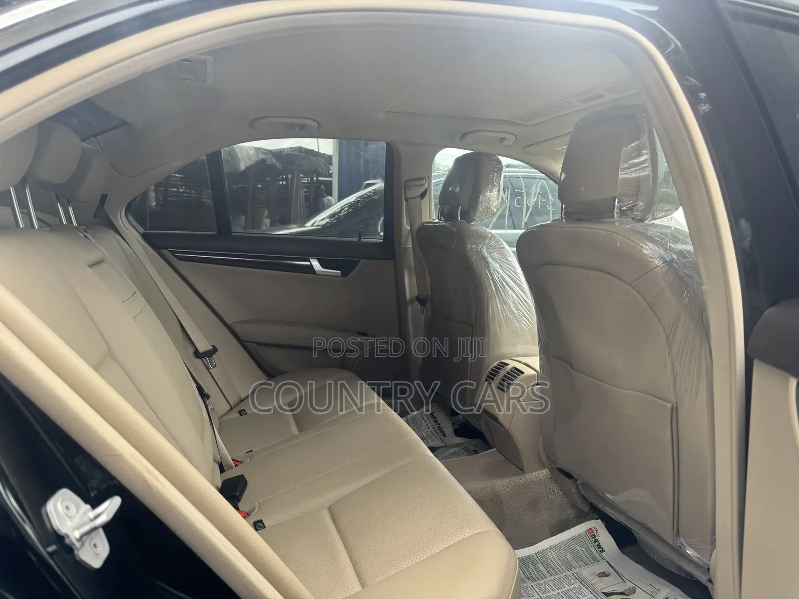 Mercedes-Benz C300 2014 Black