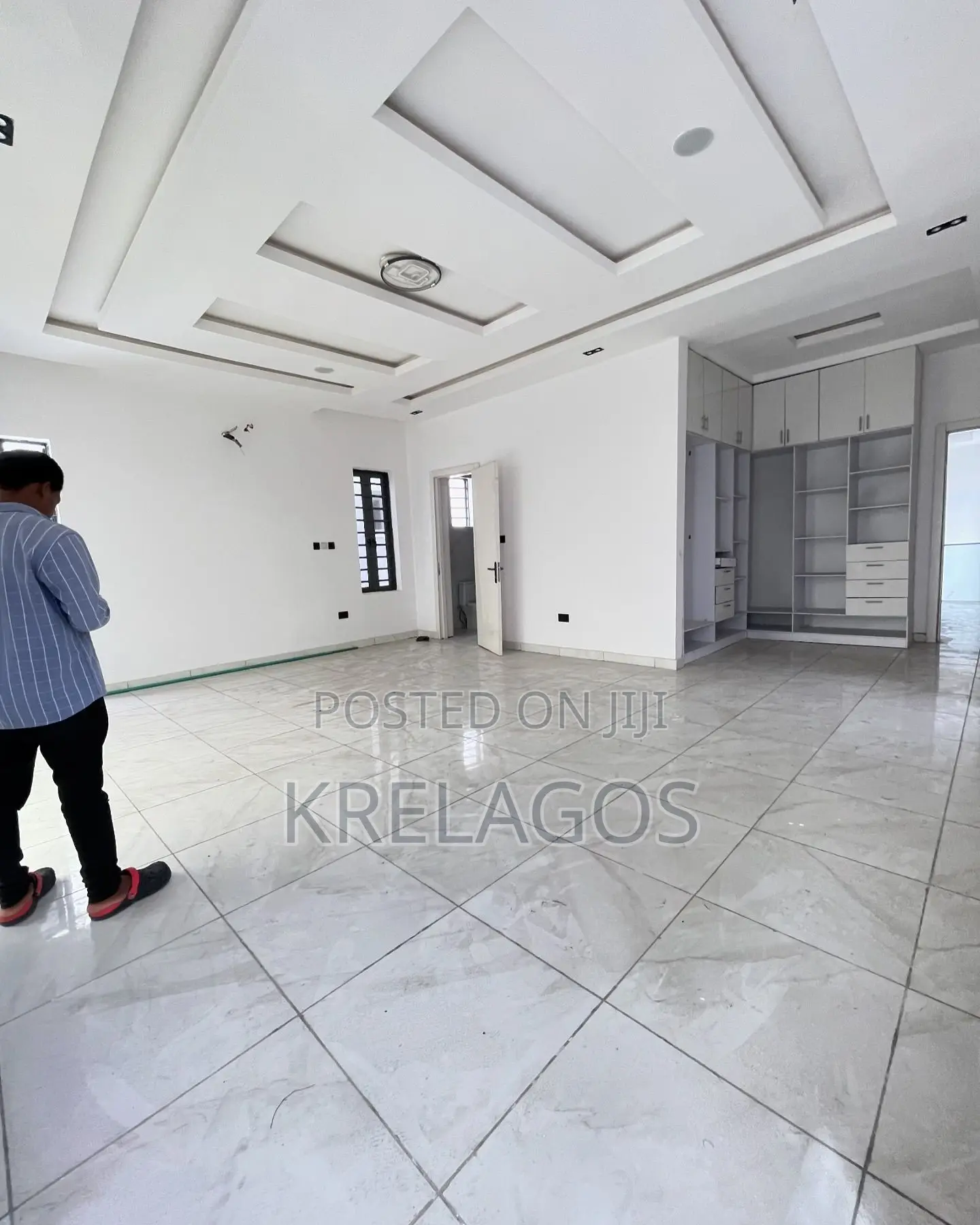 5bdrm Duplex in Osapa london for sale