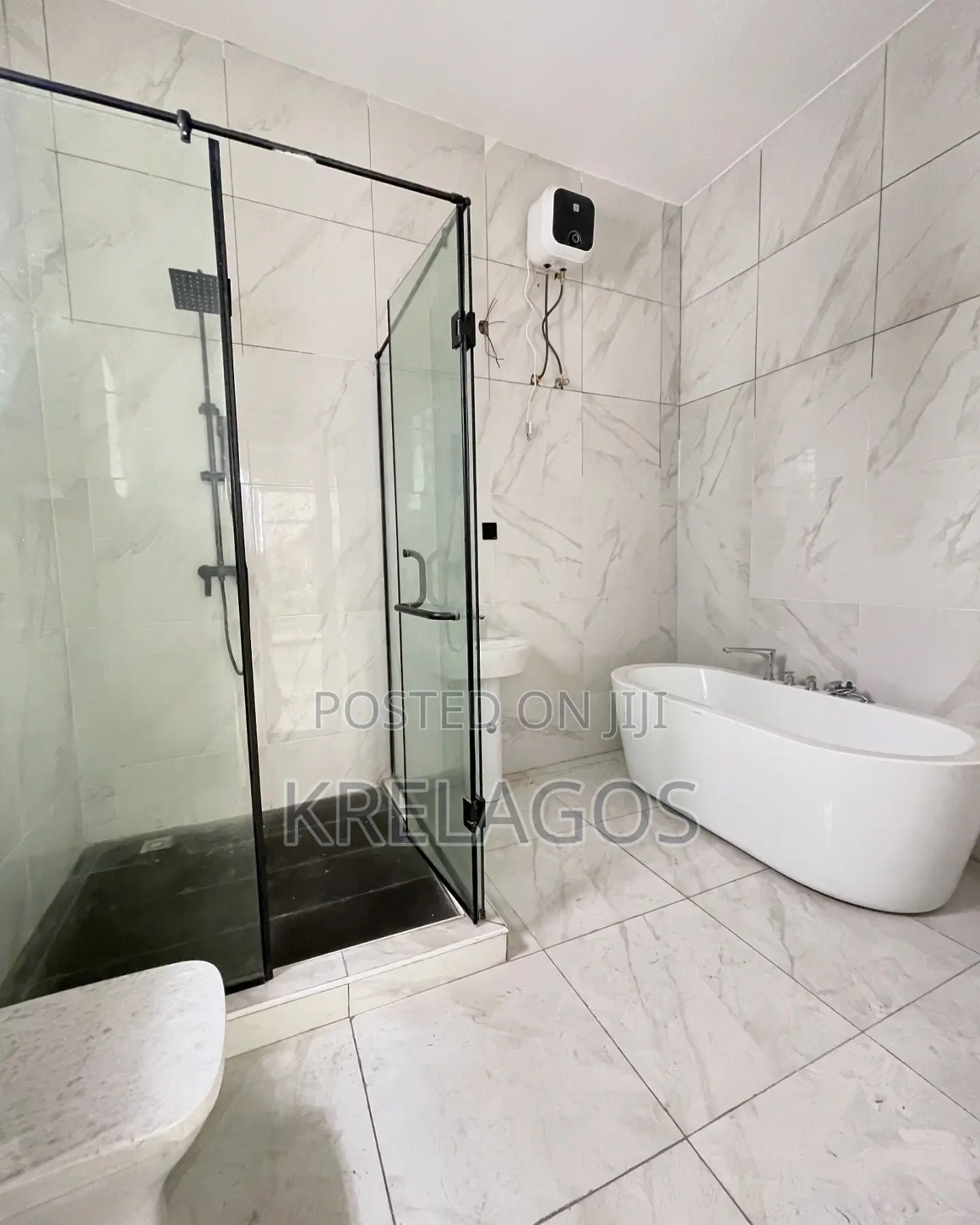 5bdrm Duplex in Osapa london for sale